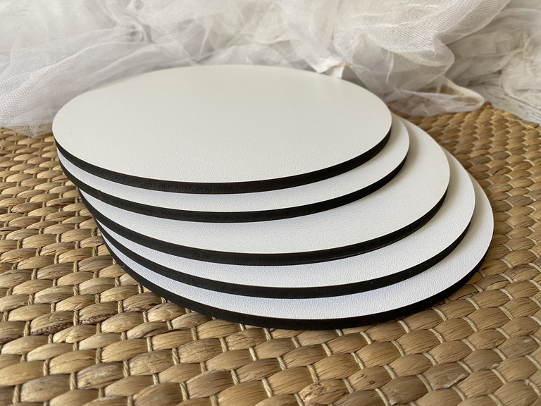 Podkłady pod tort wzmocnione średnica 22 cm biała HDF 6 mm 5 szt (1)