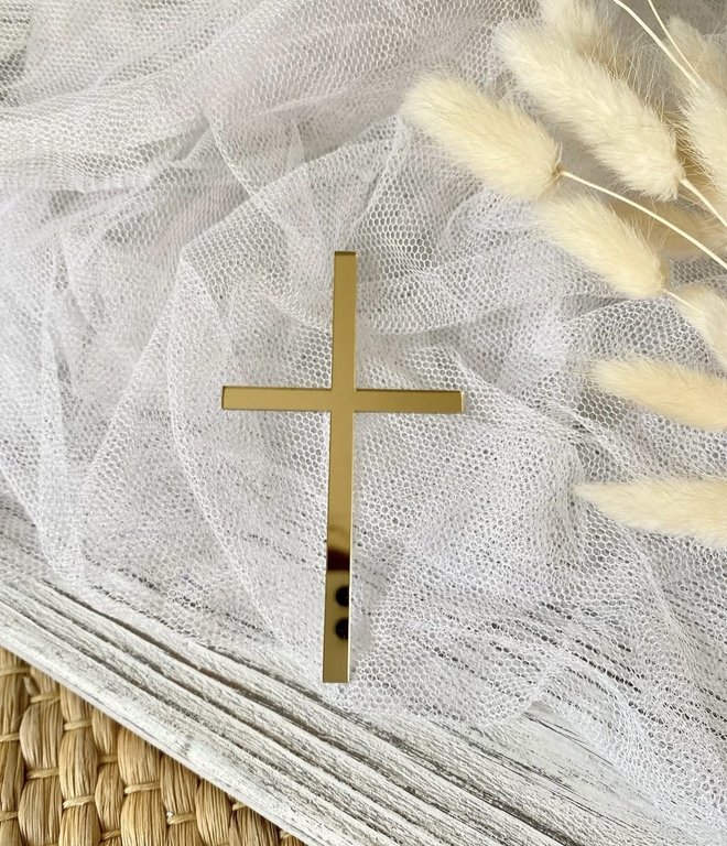 Topper na bok tortu Krzyż plexi złote 10*5,5 cm  (1)