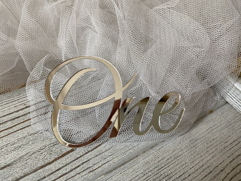 Kopia - Topper One Plexi srebne 10.5*7 cm (2)